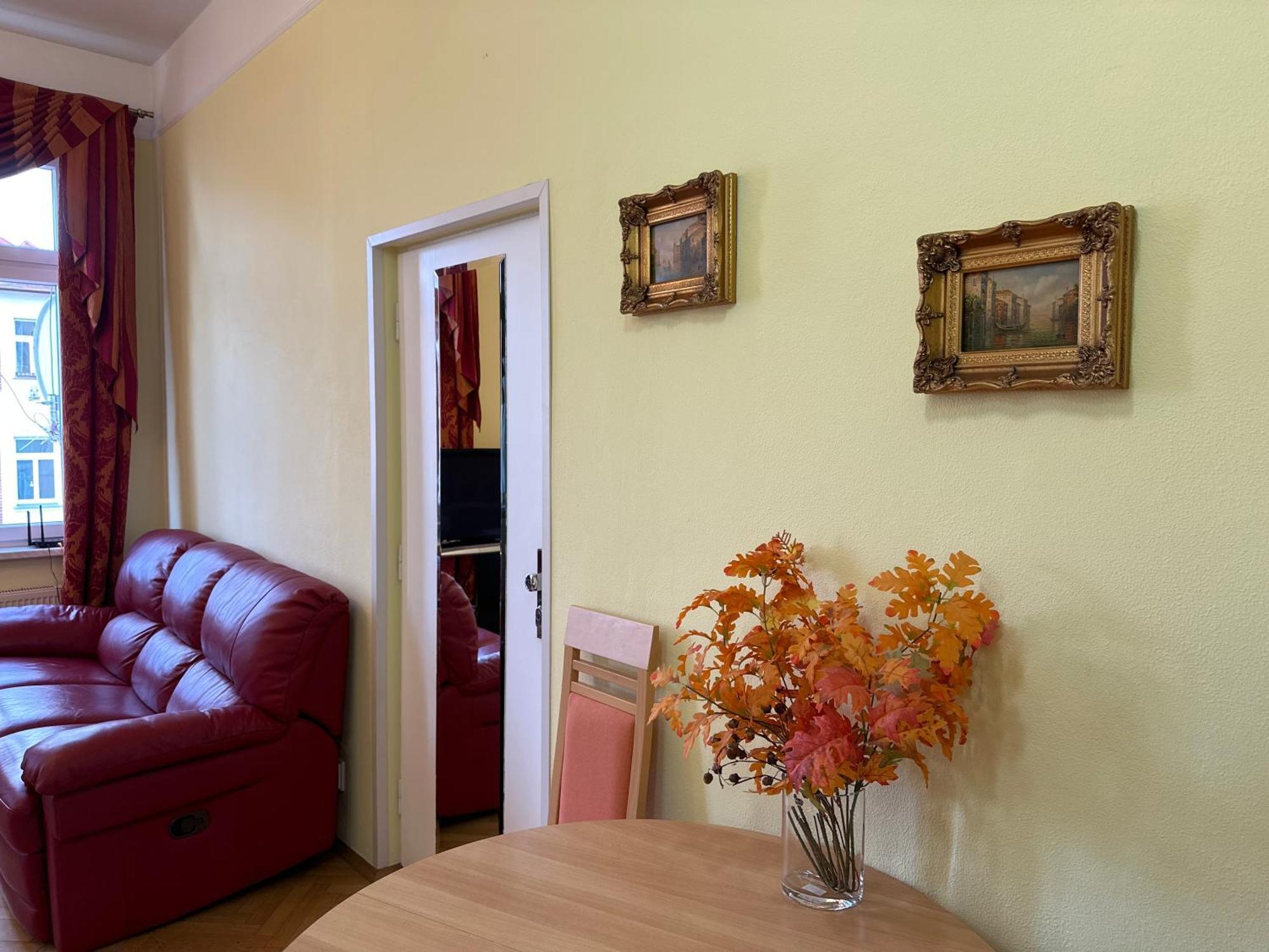 Ferienwohnung Svahova 986/6 Karlsbad Exterior foto