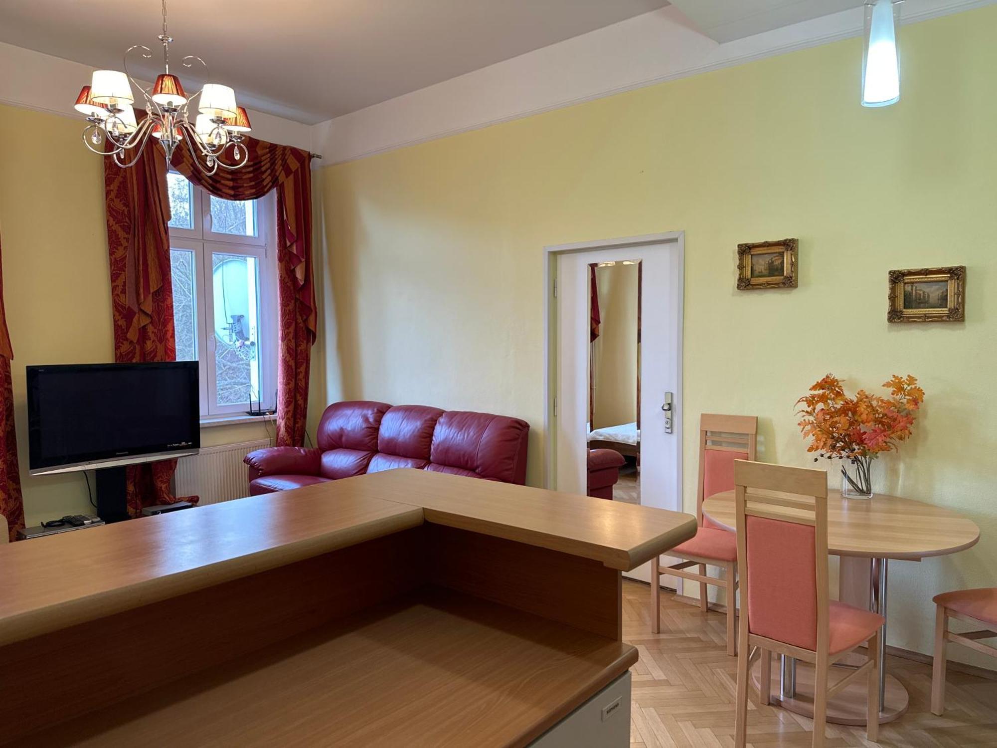 Ferienwohnung Svahova 986/6 Karlsbad Exterior foto